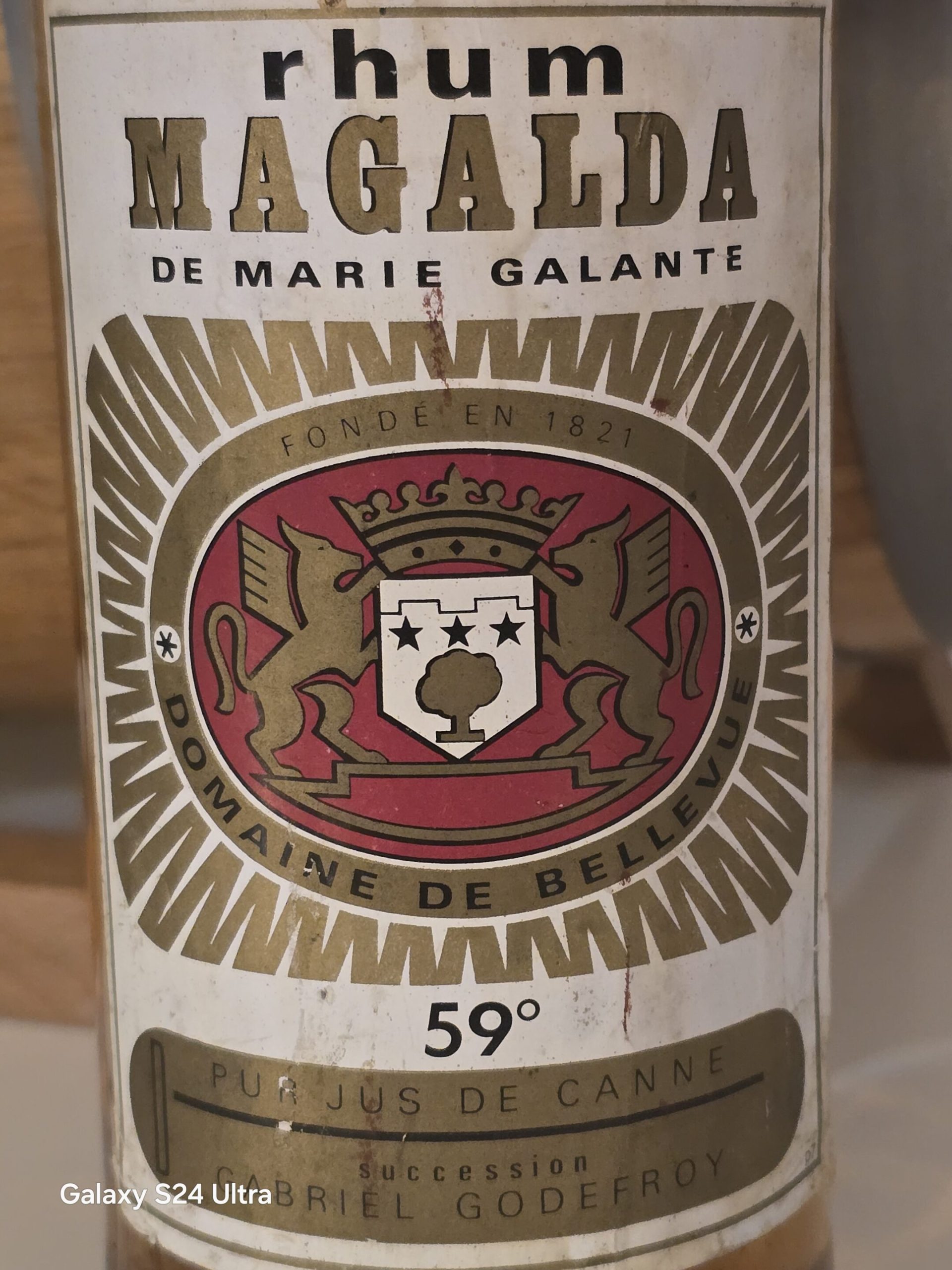 RHUM VIEUX BELLEVUE 1L 59° MAGALDA CIRCA 1970 – Image 3